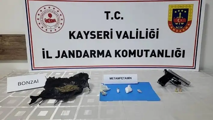 Şüphe üzerine durduruldu, içinden uyuşturucu çıktı!