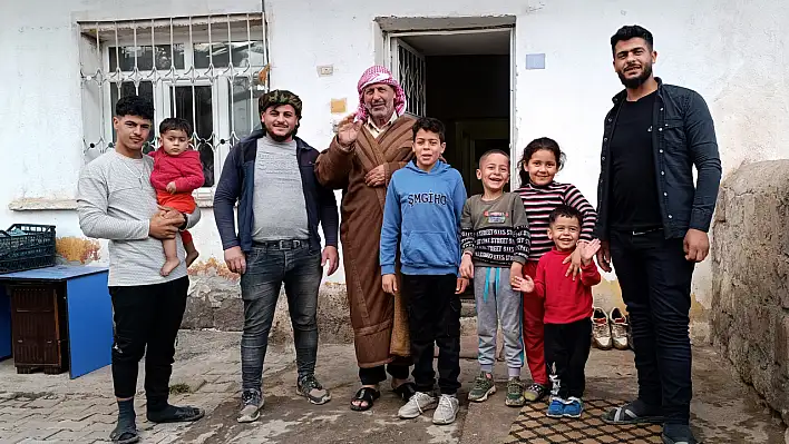 Suriye'den Türkiye'ye göçen aile vatanlarına dönme hayali kuruyor