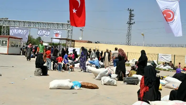 Suriyeliler geri dönüyor, peki nasıl? Göç İdaresi o detayları sıraladı!