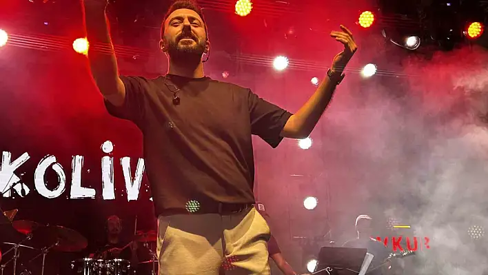 Yozgat'ta Sürmeli Şenlikleri'nde unutulmaz gece: Koliva sahne aldı