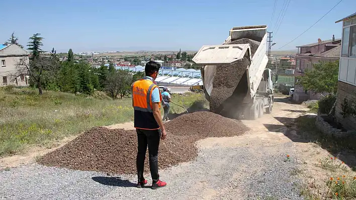 Talas Belediyesi Başakpınar'da çalışıyor