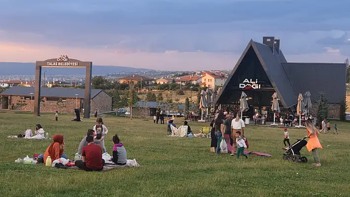 Talas Belediyesi'nden Ücretsiz Konser ve Pilav Şenliği