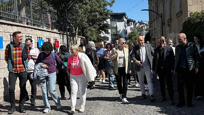 Talas, Finlandiya heyetini büyüledi!