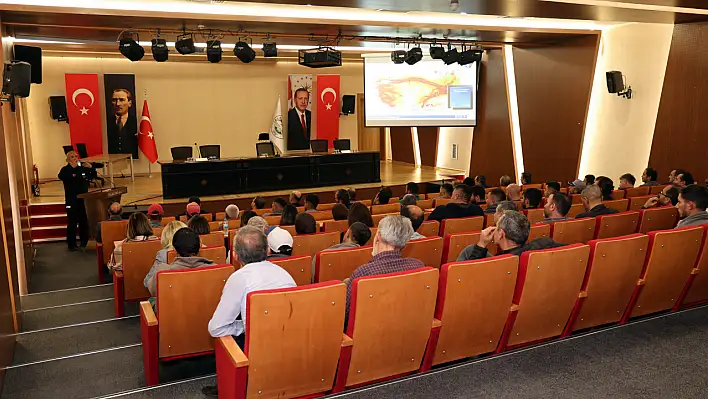 Talas'ta AFAD uyarısı: ''Deprem gerçeği kapımızda, hazırlık şart!''