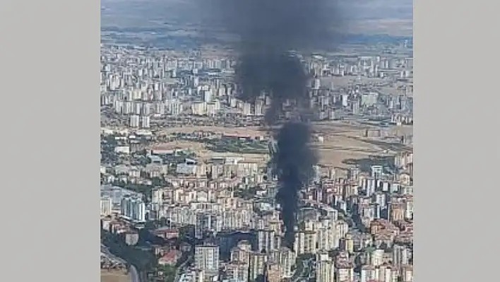 Talas'ta çıkan büyük yangın Kayseri'nin birçok noktasından görüldü