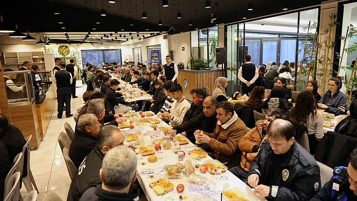 Talas'ta her gün ücretsiz iftar veriliyor!