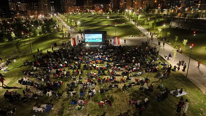 Talas'ta Yunanistan maçı dev ekrandan izlenecek