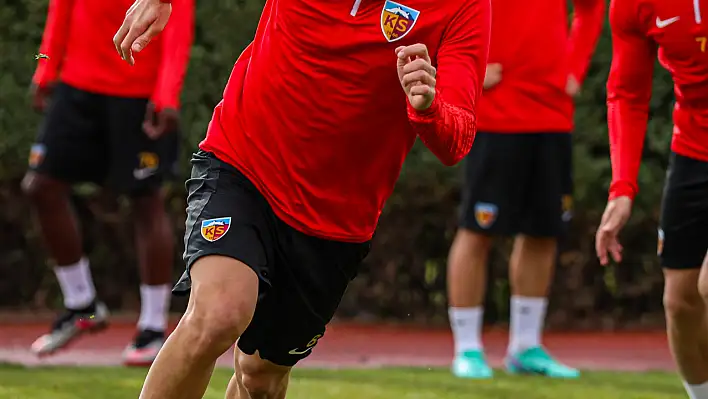 Taraftarın gözdesi oldu - Kayserispor Haberleri