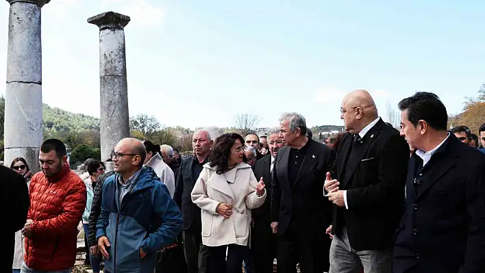 Tarihi kentler birliği üyeleri, 3 bin yıllık gladyatörler kenti stratonikeia'yı gezdi