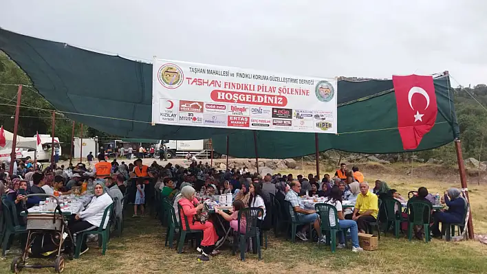 Taşhan'da bin kişilik buluşma: Pilav Şenliği renkli görüntülere sahne oldu