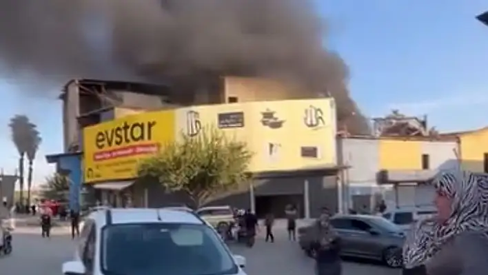 Adana'da tekstil atölyesinde korkutan yangın!