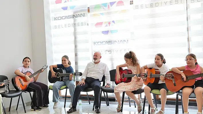 Tiyatrodan yüzmeye, Kocasinan'da çocuklara zengin yaz programı