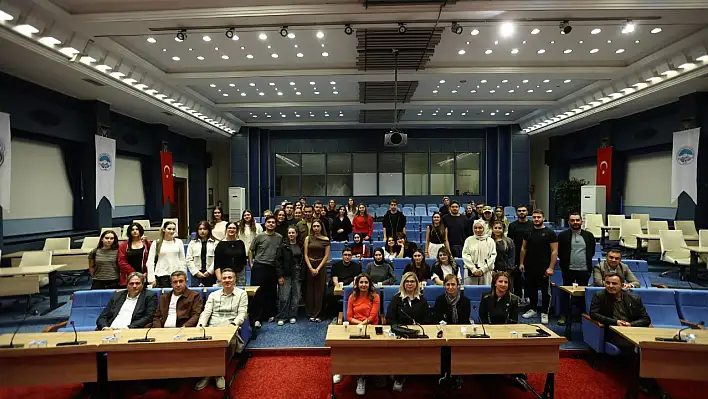 TOBB'lu genç mimarlara Kayseri'de afet ve tarih dersi verildi!