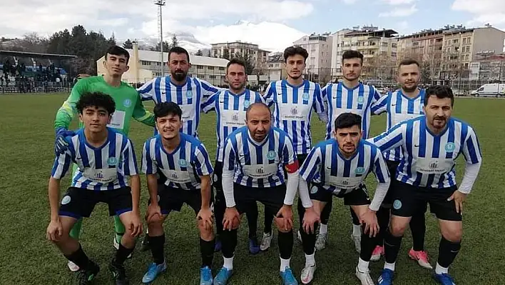 Tomarza Belediyespor kötü başladı