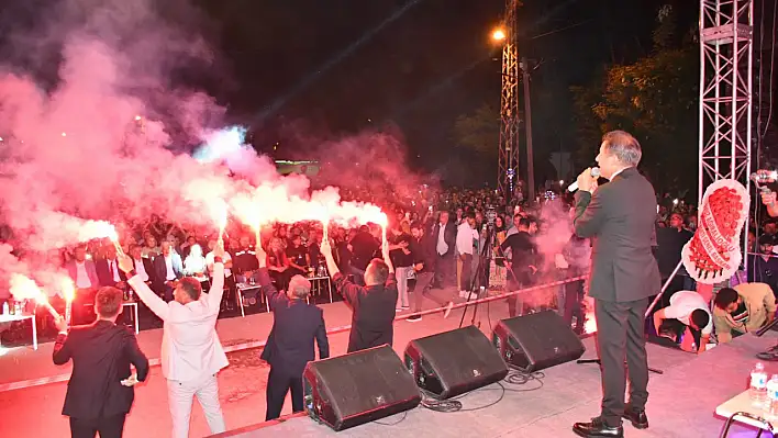 Tomarza'da çifte bayram: Meydan Sefai ve Yıldızdoğan'la şenlendi!