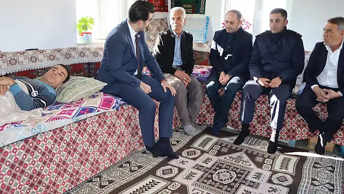 Tomarza Kaymakamı Eser Engeller Günü'ne özel ziyaretlerde bulundu