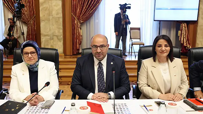 Tüm Türkiye takip ediyor: Vekil Böhürler'den komisyon çalışmalarına ilişkin ilk paylaşım!