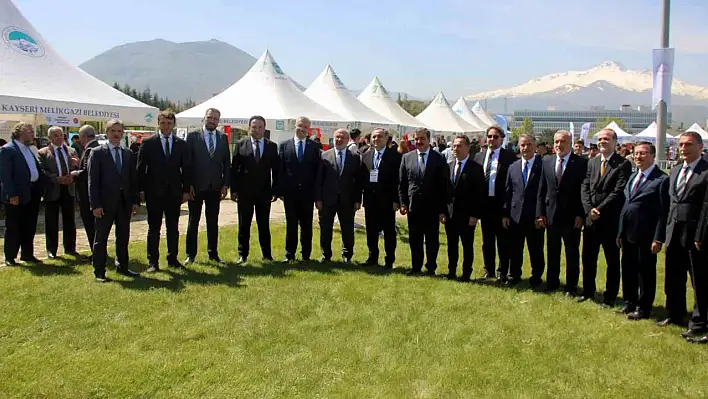 Erciyes Üniversitesi'nde, Üniversite Tanıtım Fuarı açıldı