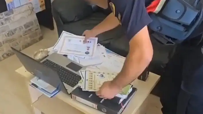 Sahte belge operasyonlarında 7 tutuklama