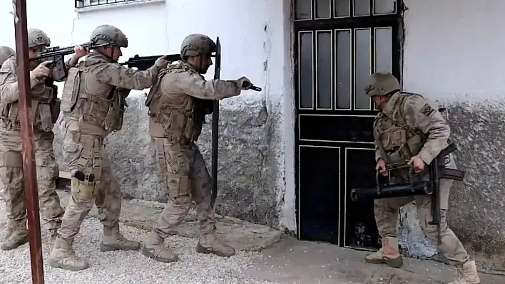 Uyuşturucu tacirlerine büyük operasyon: 34 tutuklama