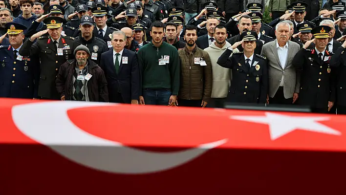 Uzman çavuşun çarpıp şehit ettiği polis memuruna acı veda!