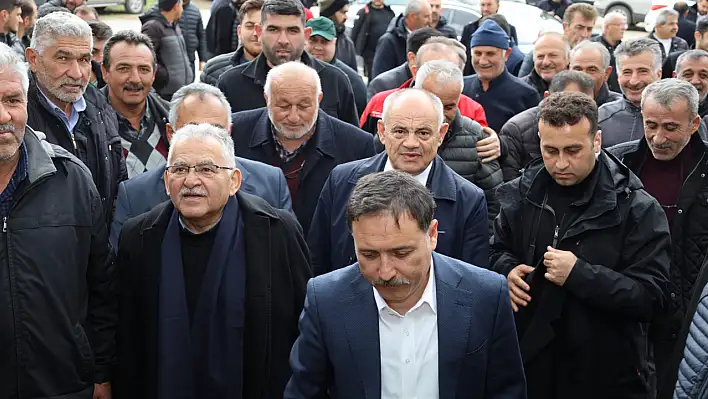 Vali Çiçek Kayserili üreticilerin taleplerini dinledi