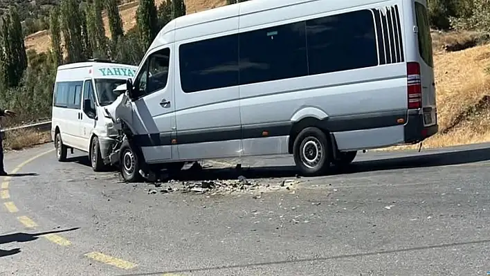 Yahyalı'da yol kabusa döndü! 13 kişi yaralandı