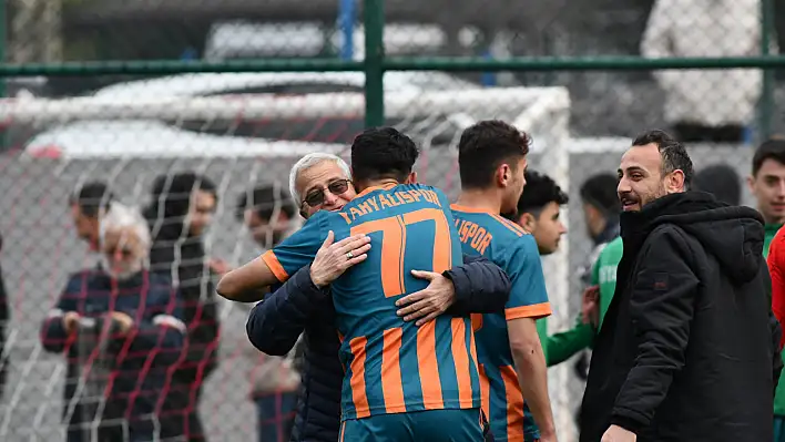 Yahyalıspor'da yükselme sevinci!