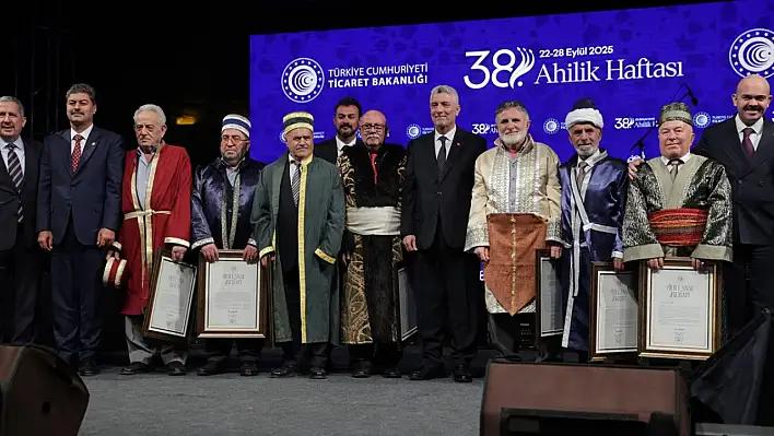 Yarım asırlık el emeğine anlamlı ödül: Ahilik Esnaf Beratı