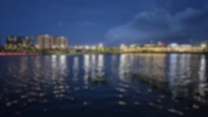 Yaz geldi Kayserililer buraya akın ediyor: Işıkların yansıması büyülüyor!