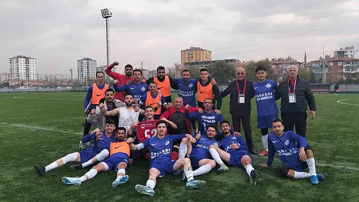 Kocasinan Yemlihaspor, zirveye göz kırptı