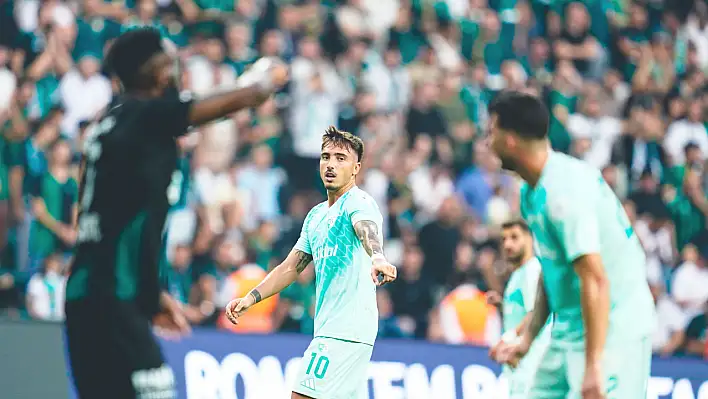 Yıldız futbolcu Fenerbahçe maçında oynayacak mı? İstanbul'a götürüldü mü?