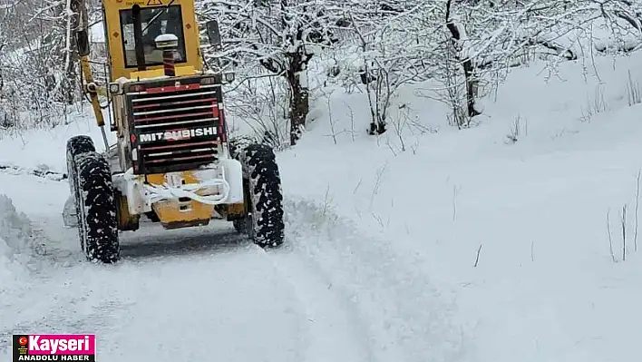 Yollar temizlendi, çocuklar karın keyfini çıkardı