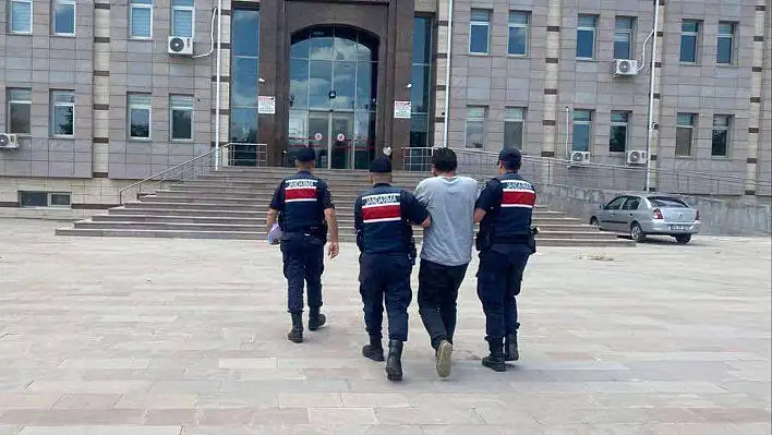 Yozgat'ta hakkında 11 yıl 6 ay hapis cezası bulunan firari yakalandı