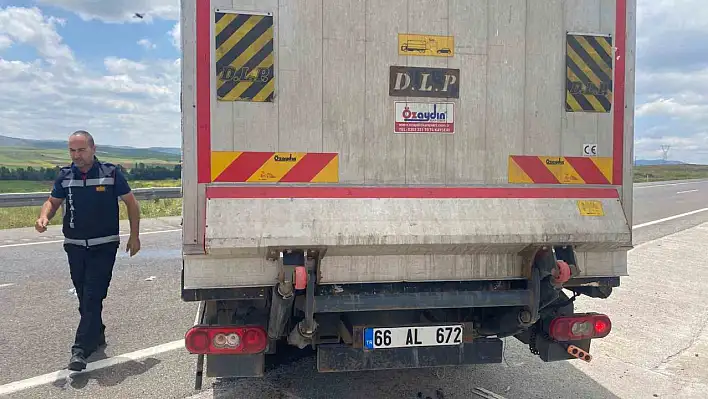 Yozgat Sorgun'da feci kaza: Kamyon sürücüsü ağır yaralandı