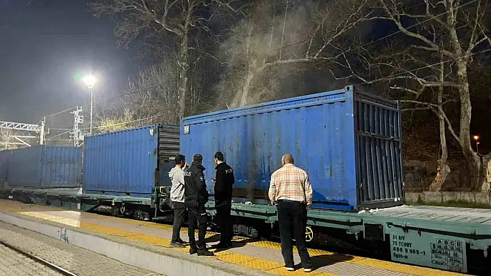 Tren Yangını Korkuttu