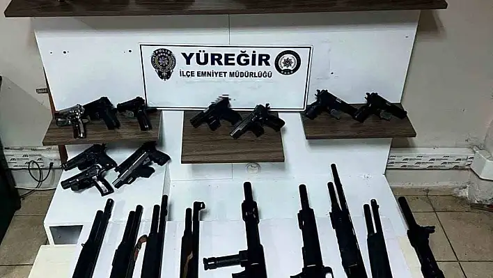 Yüreğir'de Ruhsatsız Silahlara Savaş: 27 Silah Ele Geçirildi