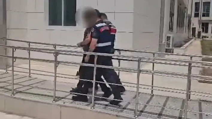 Adana'da film gibi operasyon: Kimliksiz şahıs teknolojiyle yakalandı