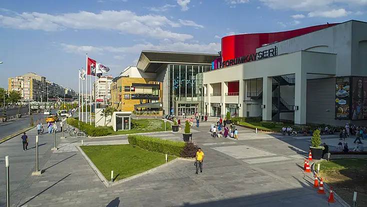 Forum Kayseri’deki çalışmalara tepki var: Hepsine kıydılar!