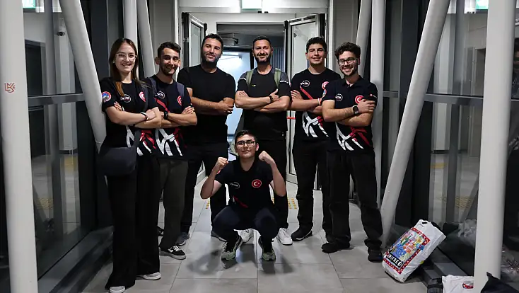 GÖKTİM KartalAir Takımı dünya birincisi oldu
