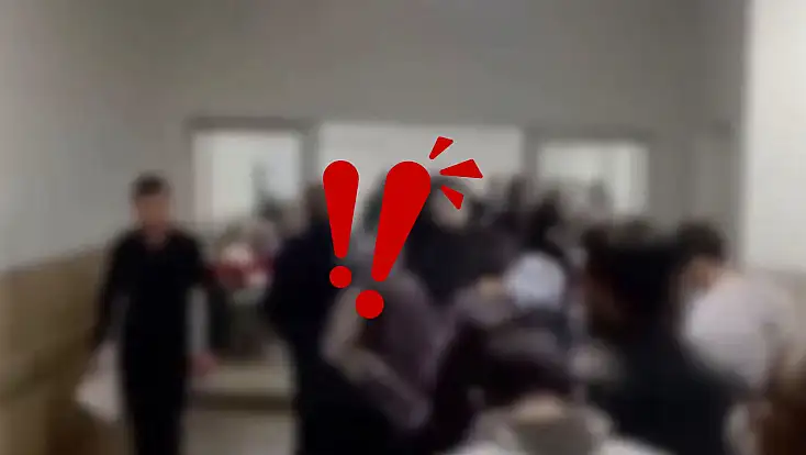 Kayseri acilde uzun kuyruk tepkisi: Hastalar tek hemşirenin çalıştığını iddia etti!