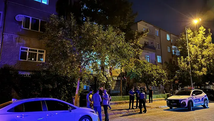 Kayseri’de Azerbaycanlı genç üvey babasını bıçakla ağır yaraladı!