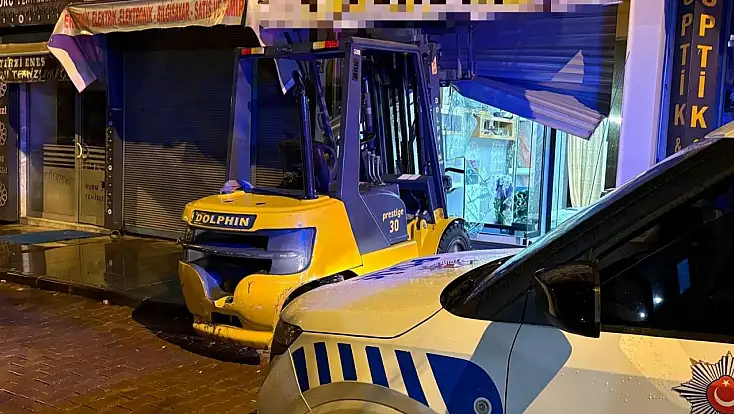 Kayseri'de forkliftle kuyumcu soydular!