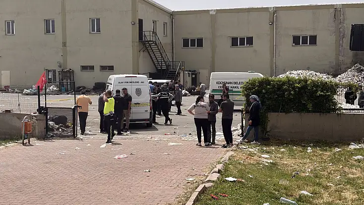Kayseri'de iş makinesinin altında kalan personel hayatını kaybetti