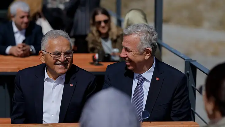 Kayseri’de önemli buluşma: Tarihi kentlerin temsilcileri bir araya geldi