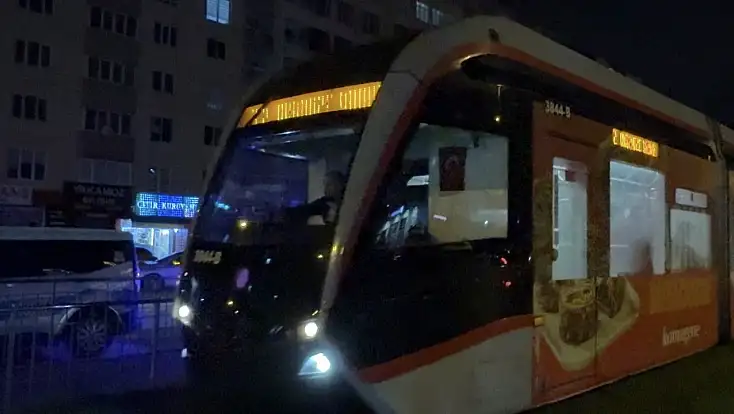Kayseri'de tabancayla yaralandı, tramvaya binerek yolculuk etti!