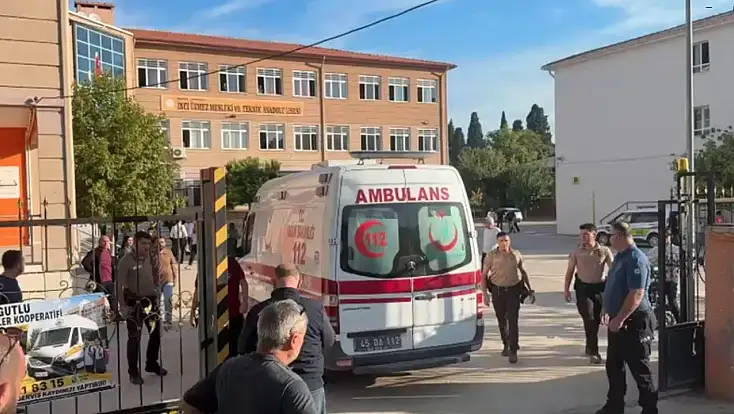 Son Dakika: Manisa'da lise önünde silahlı saldırı!