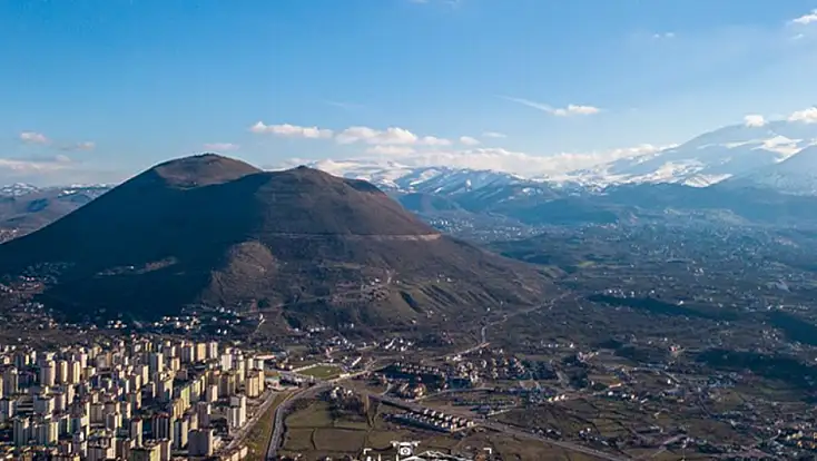 Talas’ta 2 katlı konut alanı satılıyor – İşte bedeli!