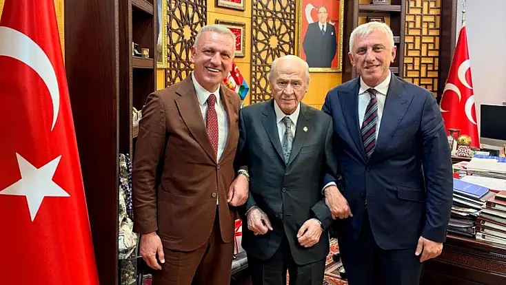 Tarihi kucaklaşmanın ardından Bahçeli’ye önemli ziyaret!