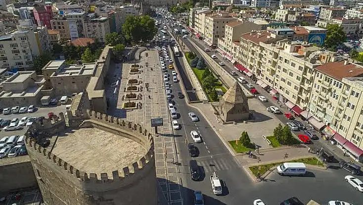 TOKİ Kayseri’de 9 konut ve 8 iş yerini satışa çıkarıyor!